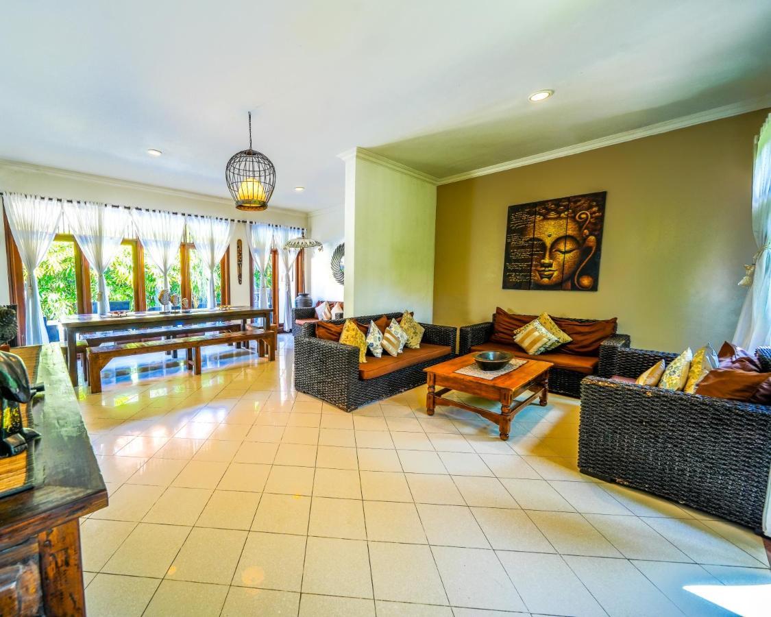 Villa Sanket - Kuta - 6 Bedrooms - 6 Bathrooms - Great Location מראה חיצוני תמונה