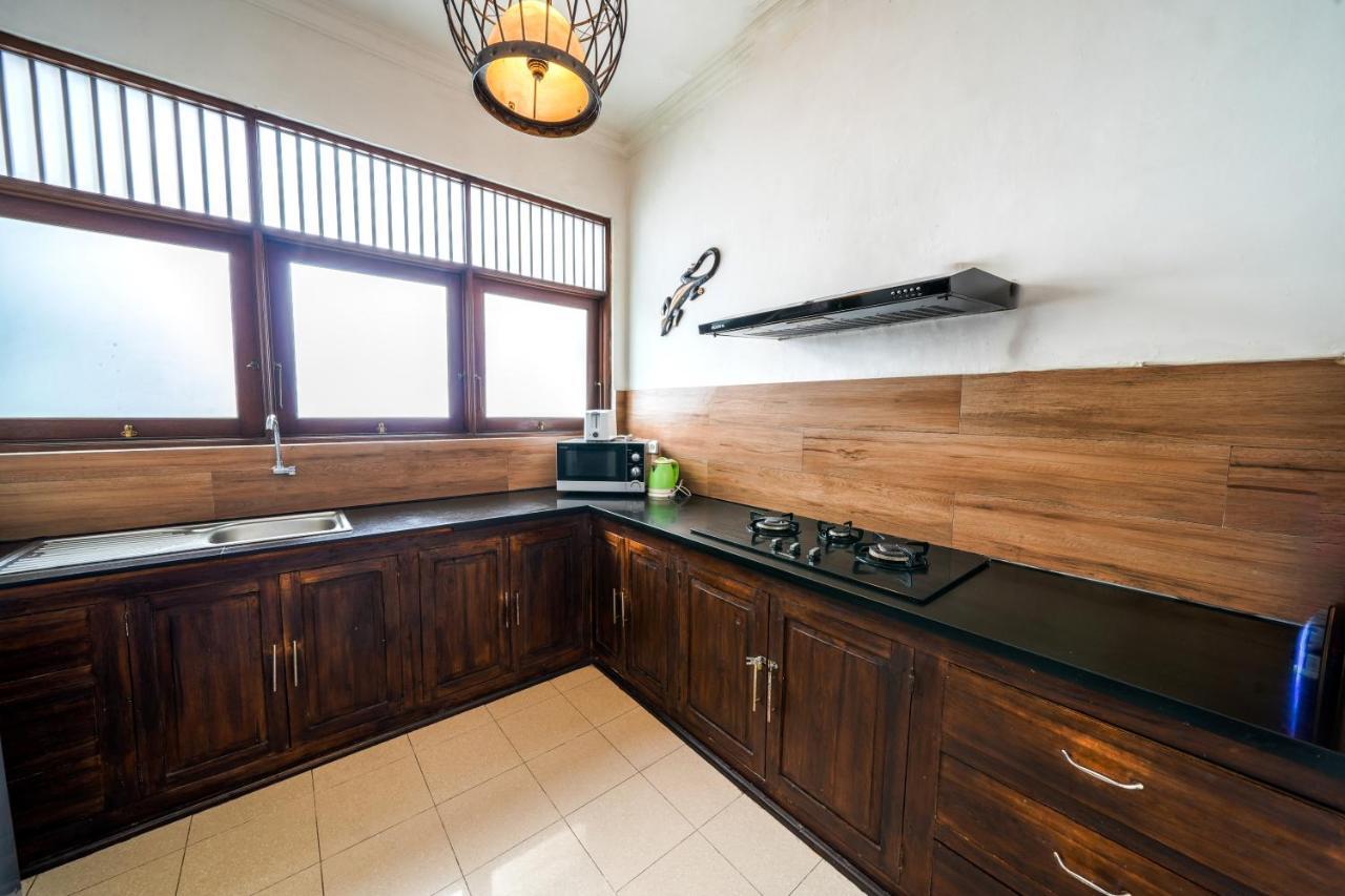 Villa Sanket - Kuta - 6 Bedrooms - 6 Bathrooms - Great Location מראה חיצוני תמונה